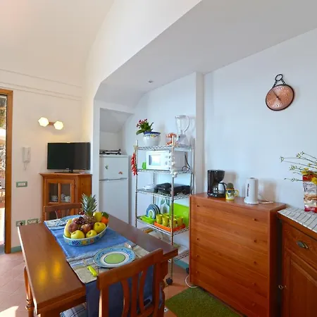 Rosinella Apartman *